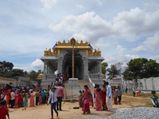ഒറ്റക്ക‌ല്ലിൽ തീർത്ത, ലോകത്തിലെ ഏറ്റവും ‌വലിയ നാഗപ്രതിമ