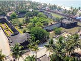 സാമ്രാജ്യത്വവും ഗ്രാമീണതയും കൂടിച്ചേരുന്ന  അഞ്ച്‌തെങ്ങ് കോട്ട 