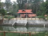 നിയമം അറിയുന്ന ജഡ്ജിയമ്മാവന്‍ കോവില്‍ 