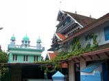 മലബാറിന്റെ മെക്ക എന്നറിയപ്പെടുന്ന പൊന്നാനിയിലൂടെ..
