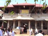 അക്ഷരപ്രേമികളുടെയും കലാകാരന്‍മാരുടെയും കേന്ദ്രമായ മൂകാംബിക ക്ഷേത്രം 