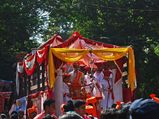 മറക്കാതെ ഒരുങ്ങാം ഏപ്രിലിലെ ആഘോഷങ്ങൾക്ക്
