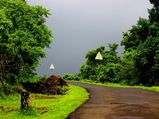 മഴയുടെ പൂരത്തിനു കൊടിയേറി..ഇനി കാണാൻ ഈ കോഴിക്കോടൻ കാഴ്ചകൾ