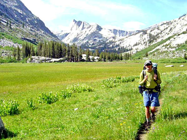 ഒറ്റയ്ക്കാണോ യാത്ര? ചില മുന്‍കരുതലുകള്‍! 