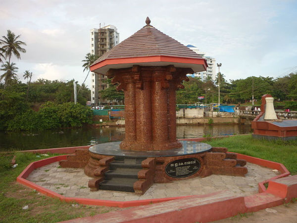 ഓര്‍മ്മകളിലേക്ക് ഒരു യാത്ര