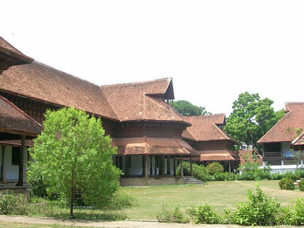 കുതിരമാളിക