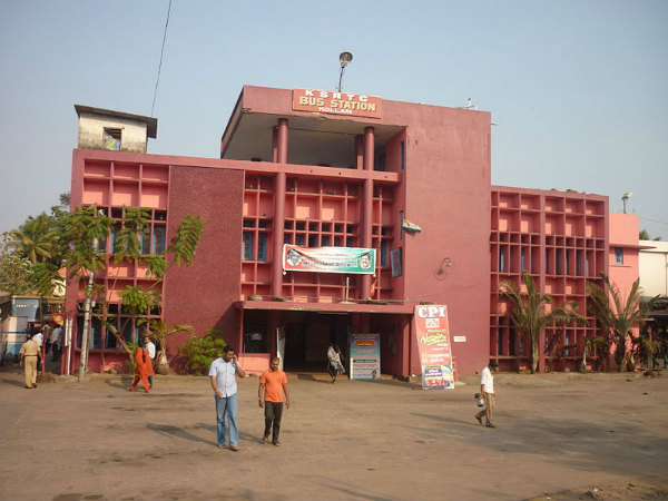 കൊല്ലം കെ എസ് ആർ ടി സി ബസ് സ്റ്റേഷൻ