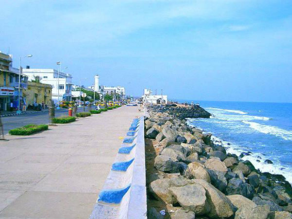 പോണ്ടിച്ചേരിയിലെ ബീച്ച് റോഡ്