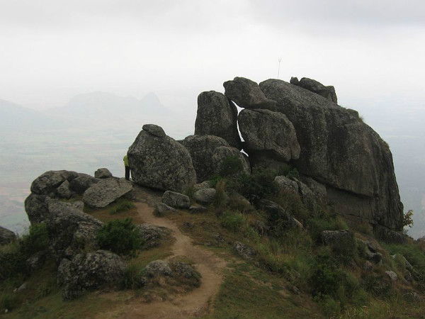 പാറക്കൂട്ടങ്ങൾ