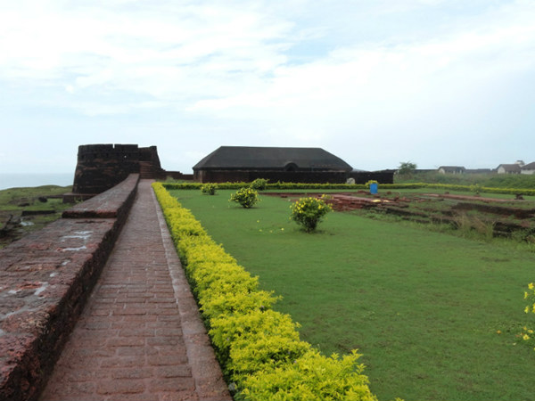 ഉയരം 9 മീറ്റർ