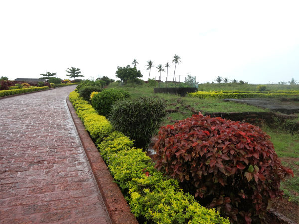 ചെങ്കൽവിസ്മയം