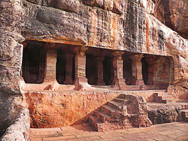 ബദാമി, ജൈനരുടെ ഗുഹാക്ഷേത്രം