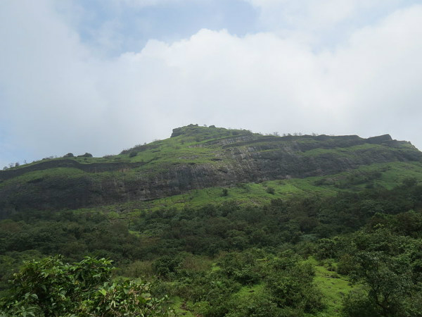 രാജ്‌മച്ചി എന്ന ഗ്രാമം
