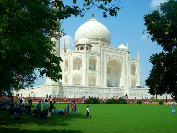 ഇരിപ്പിടങ്ങൾ