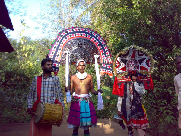 പൂതനും തിറയും