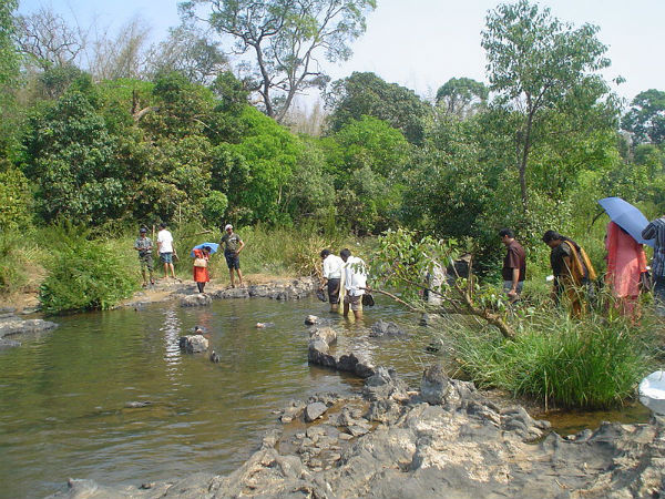 ദ്വീപിലേക്ക്