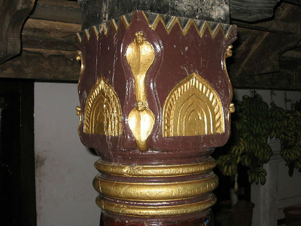 പാമ്പുമേക്കാട്ടുമന ഐതീഹ്യത്തിൽ