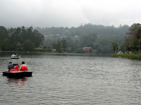 ബോട്ടിംഗ്