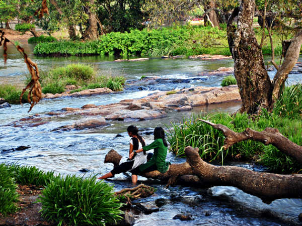 ഇതിനൊക്കെ എത്ര ചെലവാകുമെന്ന് നോക്കാം