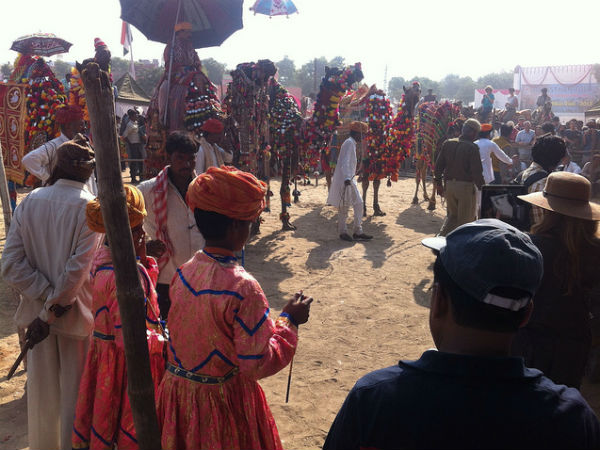 ഒരുമിച്ച് അണിഞ്ഞൊരുങ്ങി