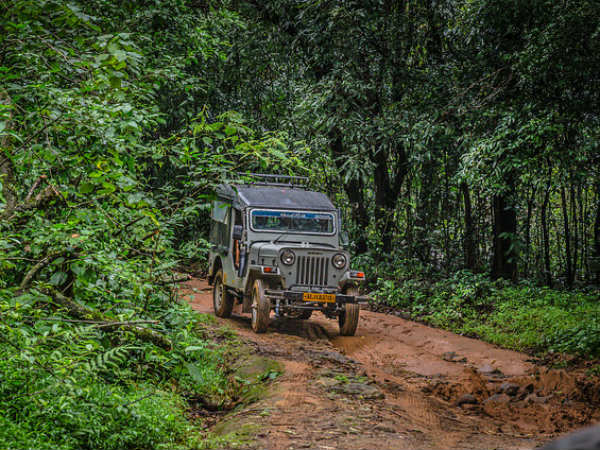 ജീപ്പ് യാത്ര
