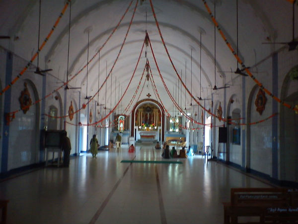 പള്ളികൾ