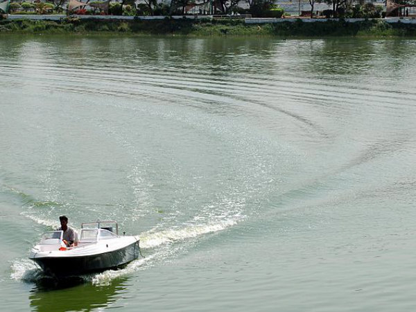 കന്‍കാരിയ തടാകം