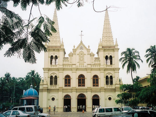 05 സാന്തക്രൂസ് ബസലിക്ക
