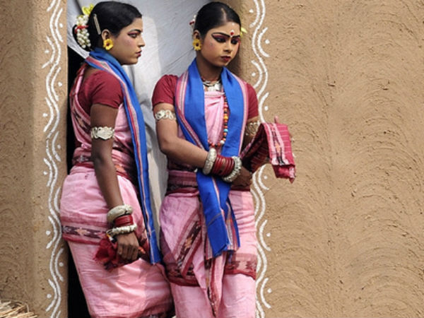 ഊഴം കാത്ത്