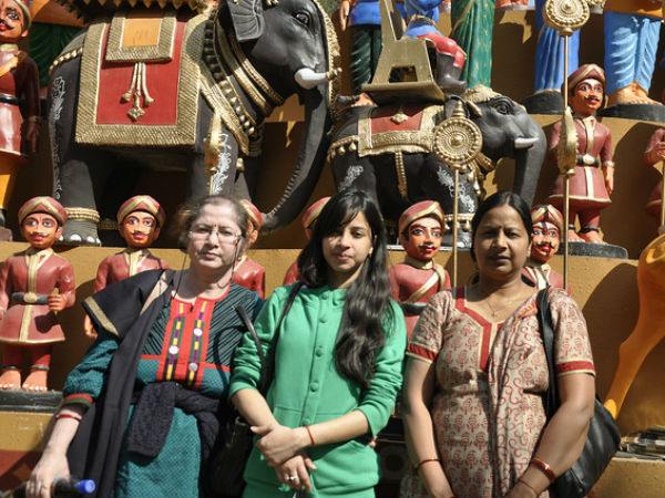 ഫോട്ടോ സെക്ഷന്‍