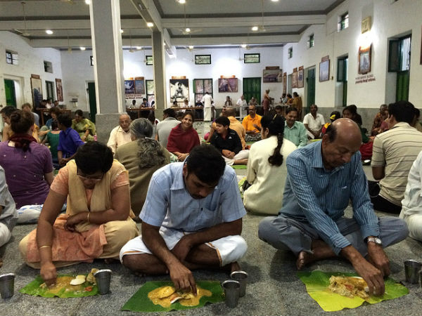 താമസിക്കാം