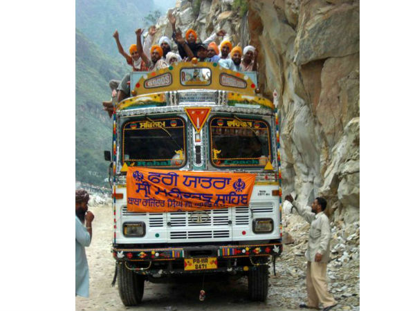 ഇന്ത്യയിലെ ബസ് യാത്രകളേക്കുറിച്ച് രസകരമായ ചി‌ല സംഗതികള്‍