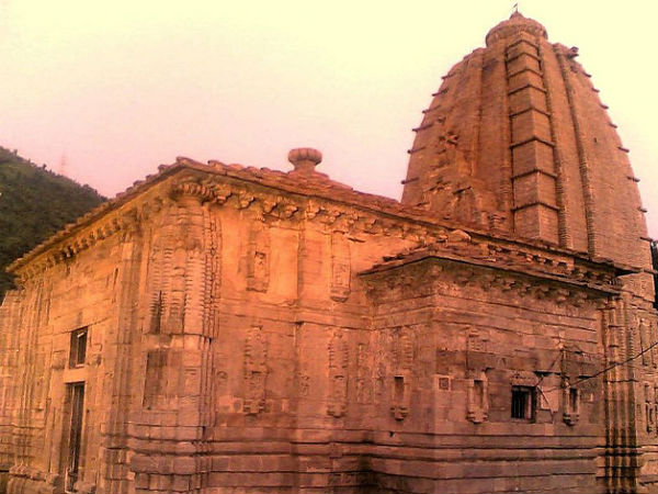 പഞ്ചവക്രത ശിവക്ഷേത്രം