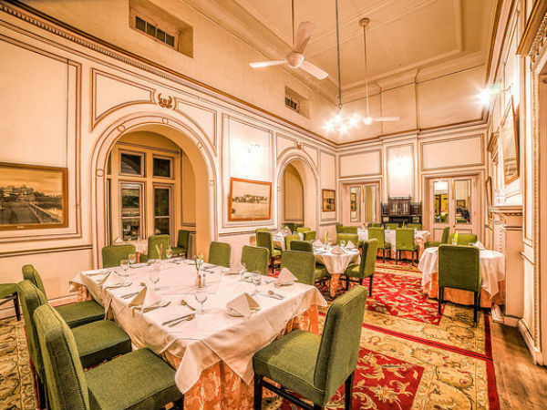 താമസിക്കാന്‍