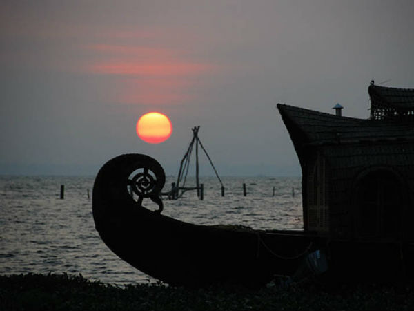 ഹൗസ് ബോട്ട്