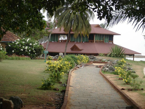 ഒഴുകുന്ന ഭക്ഷണശല