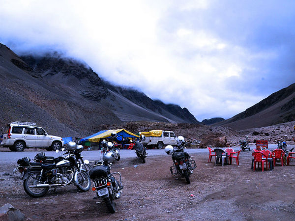 സിങ്‌സിങ്‌ബാര്‍