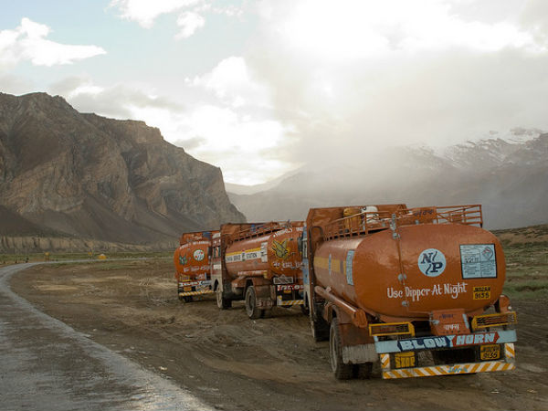 ടാങ്കര്‍ ലോറികള്‍