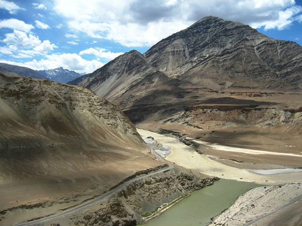 നദി സംഗമം