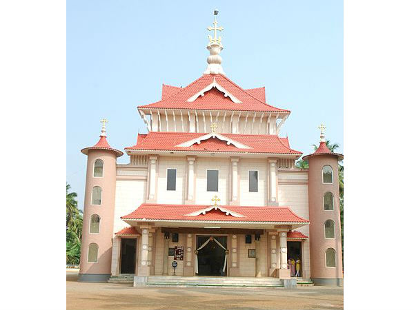 17. മാപ്രാണം കുരിശു പള്ളി പെരുന്നാള്‍ 