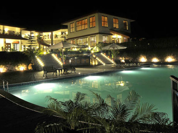 09. അ‌മ്പത്തി ഗ്രീന്‍ റിസോര്‍ട്ട് ( Ambatty Greens Resort )