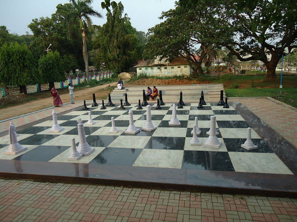 05. ചില്‍ഡ്രന്‍സ് പാര്‍ക്ക്