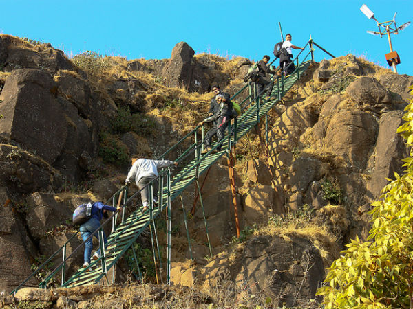 ഉയരങ്ങളിലേ‌ക്ക്
