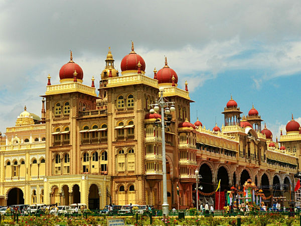 11. മൈസൂർ - കൊട്ടാരങ്ങളുടെ നഗരം