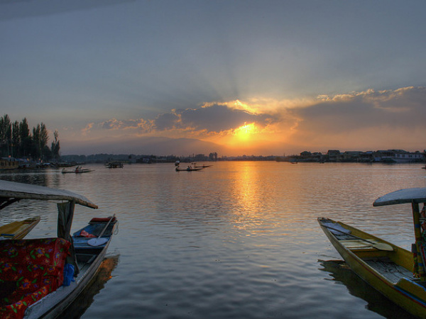07. ദാല്‍ തടാകം, ജമ്മു കാശ്മീര്‍
