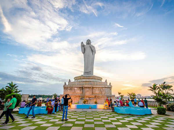 23. ഹൈദരബാദ്