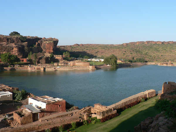 08. ബദാമിയിലെ കൂടുതല്‍ കാഴ്ചകള്‍