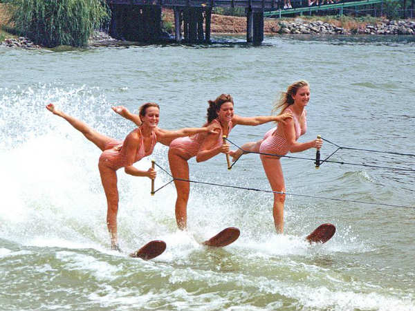  06. വാ‌ട്ടര്‍ സ്കീയിംഗ് ശ്രമിച്ച് നോക്കു