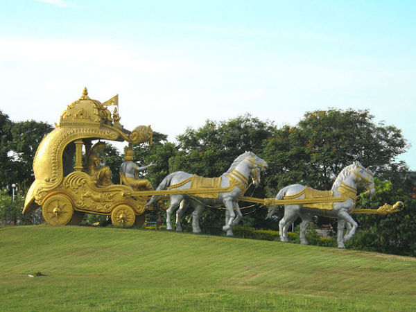 ക്ഷേത്ര പുനരുദ്ധാരണം