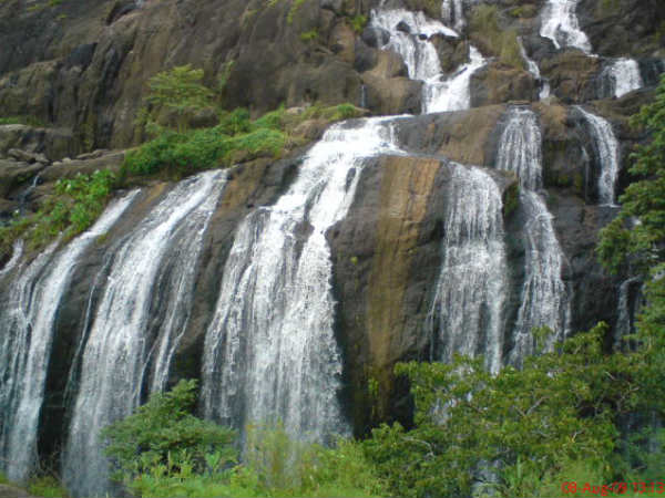 05. മരോട്ടിച്ചാല്‍ വെ‌ള്ളച്ചാട്ടം